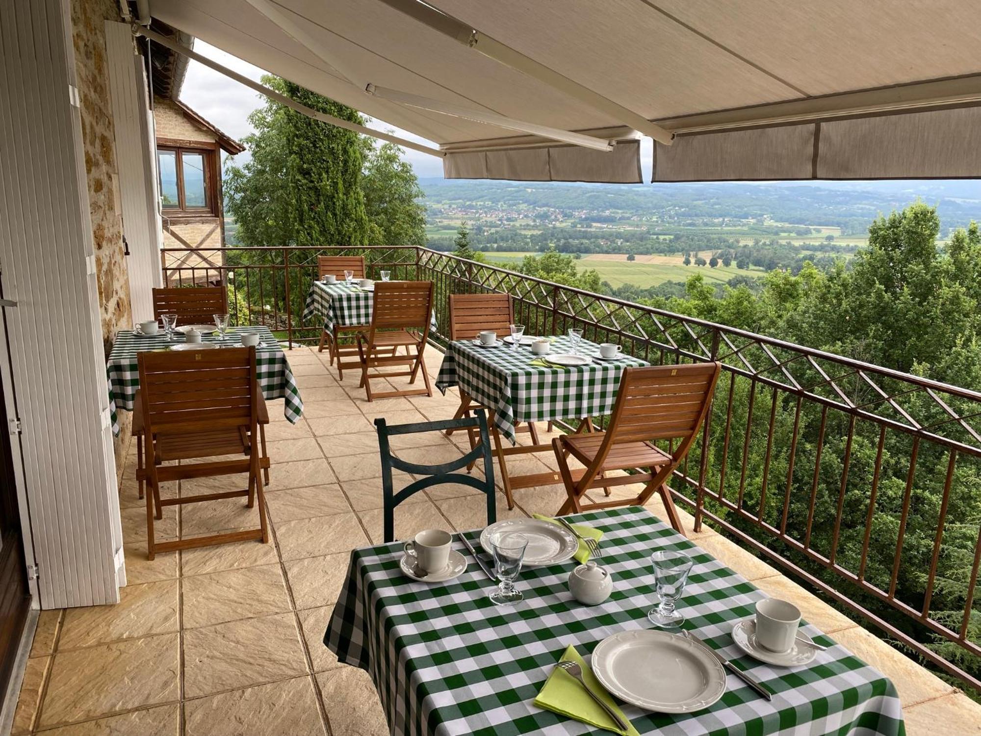 Manoir De Rieuzal Bed and Breakfast Loubressac Exteriör bild