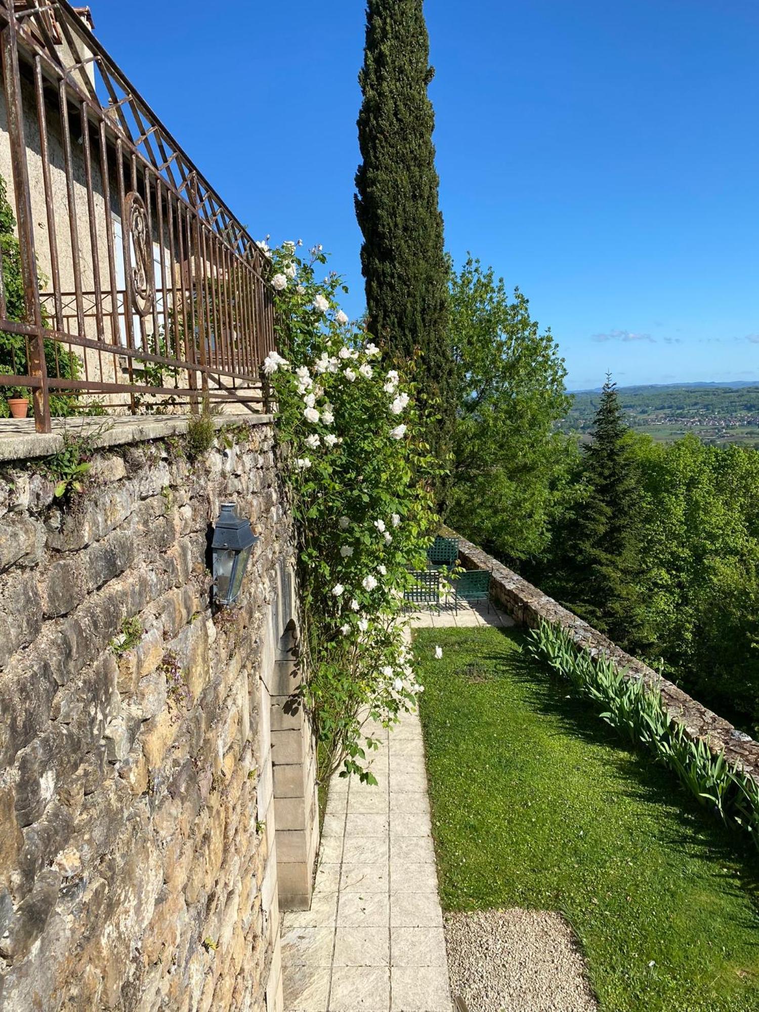 Manoir De Rieuzal Bed and Breakfast Loubressac Exteriör bild
