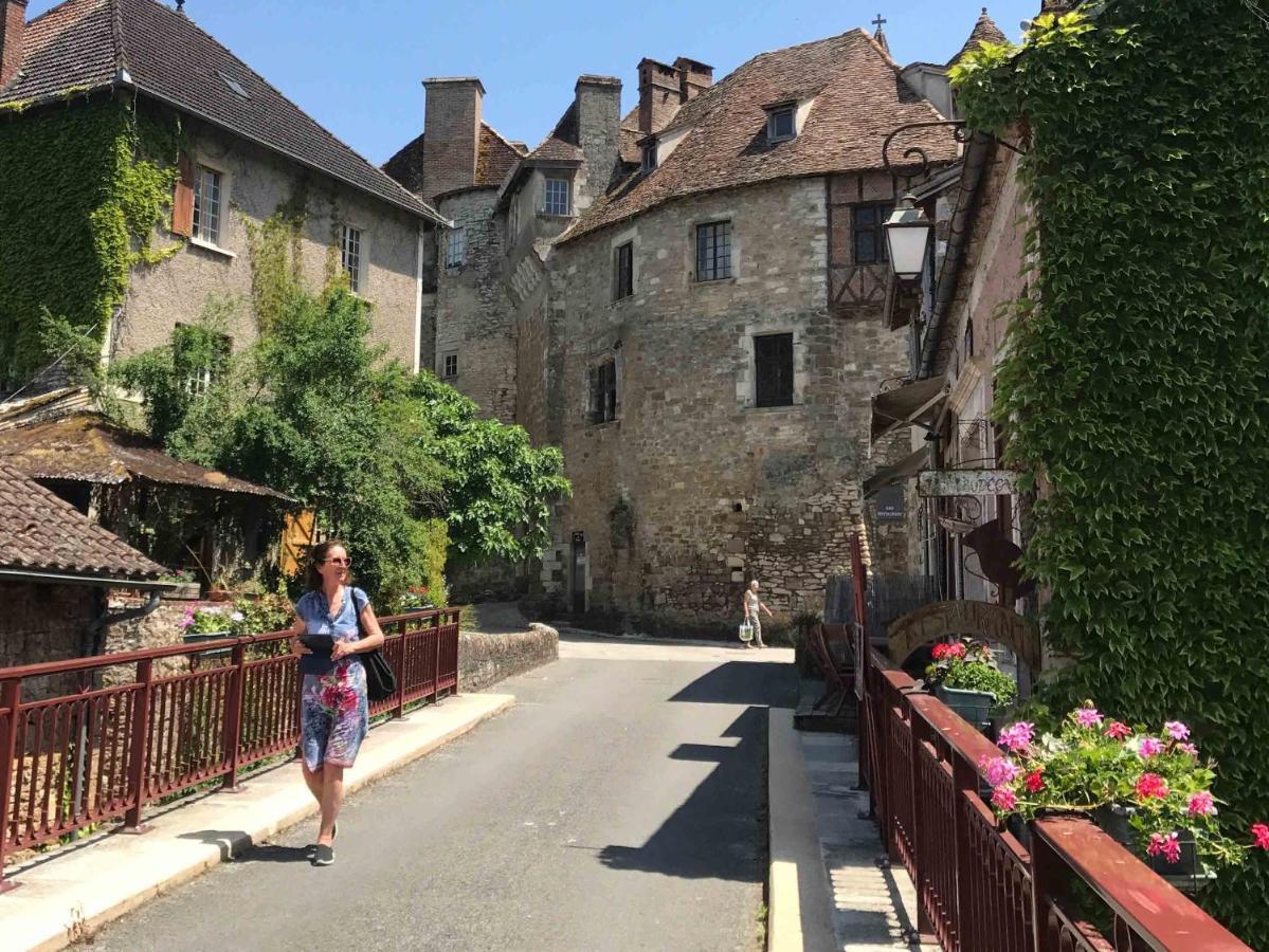 Manoir De Rieuzal Bed and Breakfast Loubressac Exteriör bild